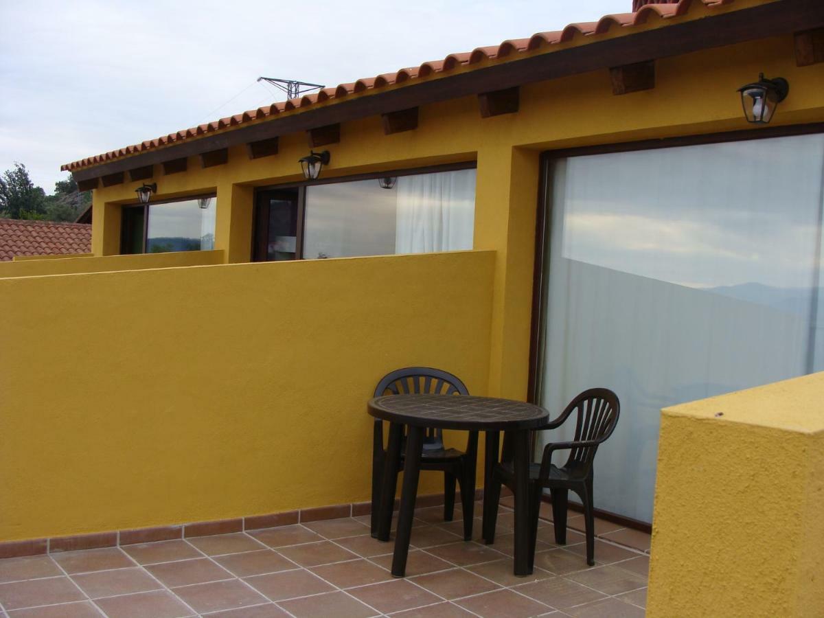 Apartamentos Rurales Manolo Casas del Monte Luaran gambar